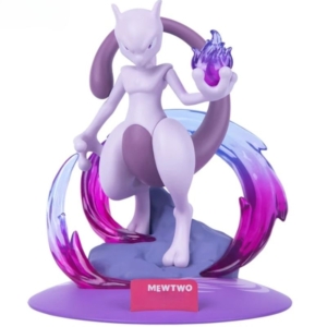 Figurine Pokémon Mewtwo avec un cristal luminescent sur fond blanc